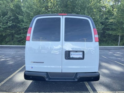 2023 Chevrolet Express Passenger 3500 1LS