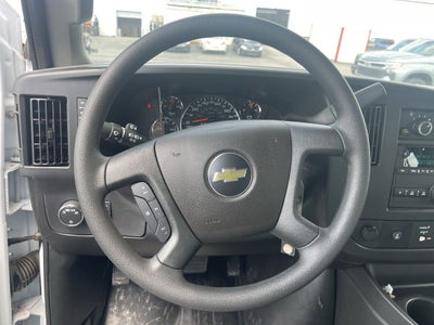 2025 Chevrolet Express Cargo 3500 WT