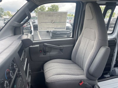 2025 Chevrolet Express Cargo 3500 WT