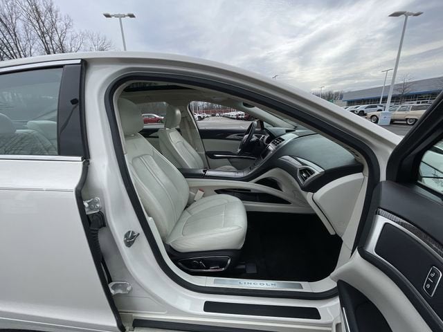 2016 Lincoln MKZ Black Label