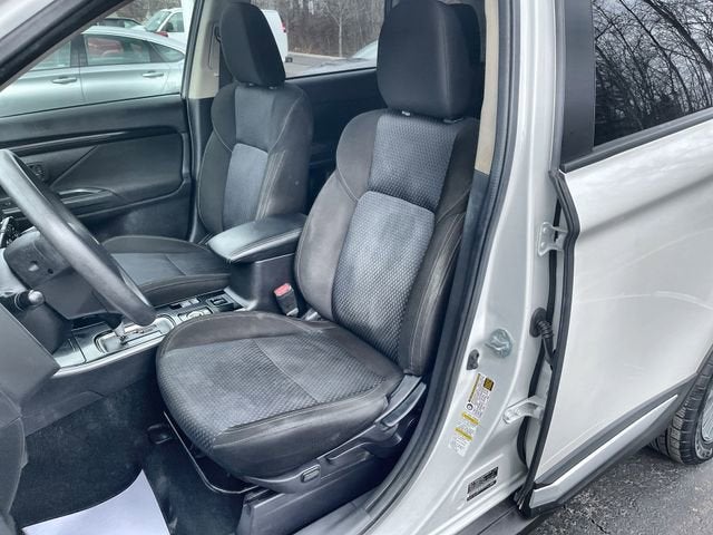 2020 Mitsubishi Outlander ES 2.4 S-AWC