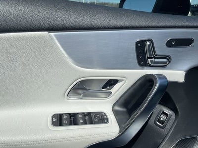 2021 Mercedes-Benz A 220 4MATIC®