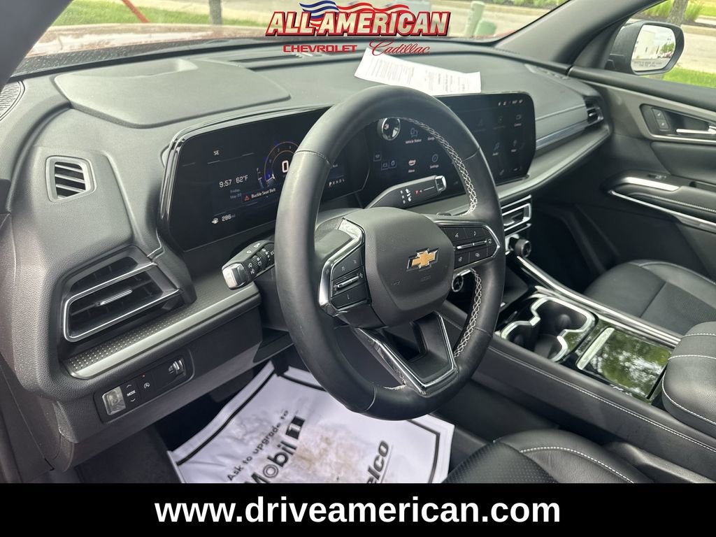 2024 Chevrolet Traverse LT