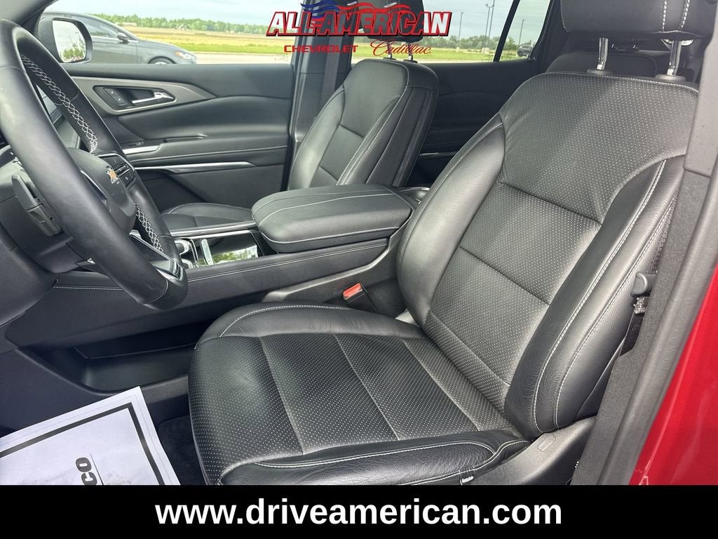 2024 Chevrolet Traverse LT