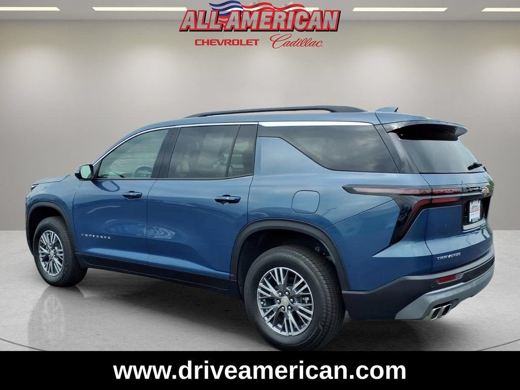 2025 Chevrolet Traverse LT