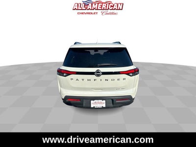 2024 Nissan Pathfinder SV