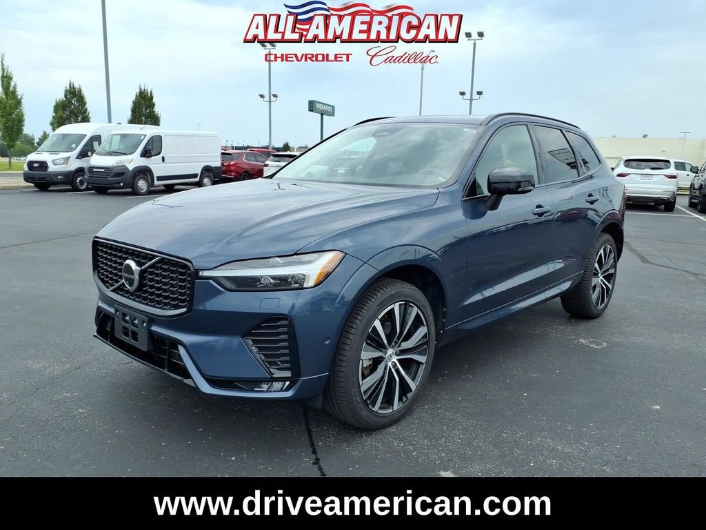 2024 Volvo XC60 Plus Dark Theme