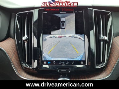 2024 Volvo XC60 Plus Dark Theme