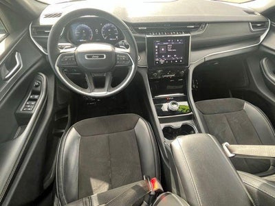 2023 Jeep Grand Cherokee Altitude 4x4