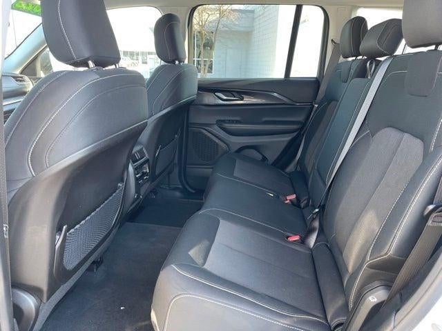 2023 Jeep Grand Cherokee Laredo 4x4