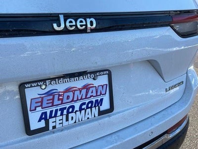 2023 Jeep Grand Cherokee Laredo 4x4