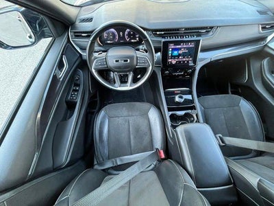 2022 Jeep Grand Cherokee L Altitude 4x4