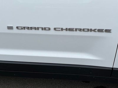 2023 Jeep Grand Cherokee L Laredo 4x4