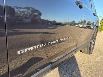 2023 Jeep Grand Cherokee L Limited 4x4