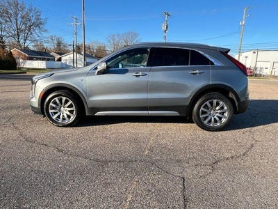 2023 Cadillac XT4 FWD Premium Luxury