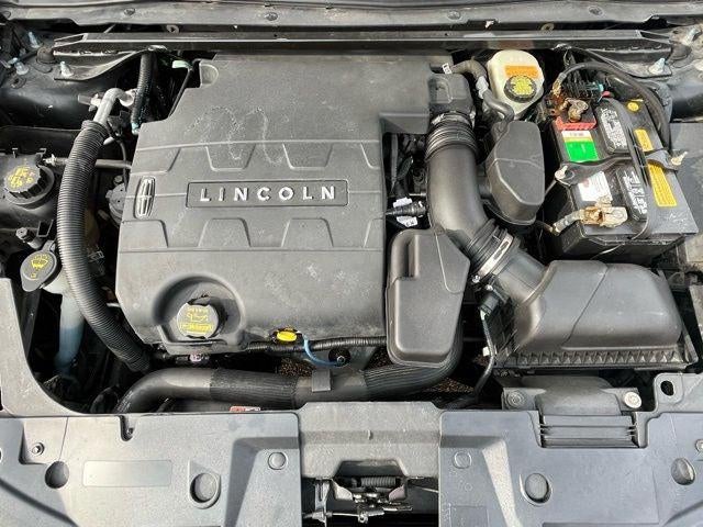 2014 Lincoln MKS Base
