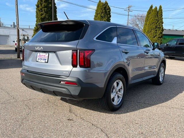2023 Kia Sorento LX
