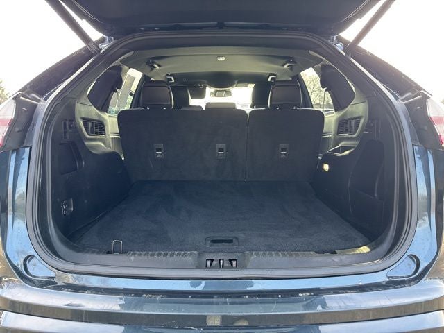 2022 Ford Edge ST Line