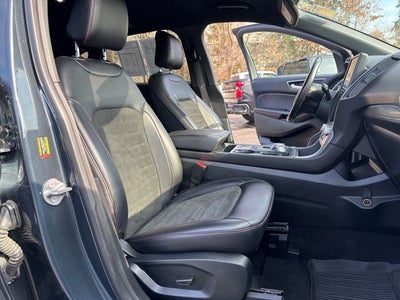 2022 Ford Edge ST Line