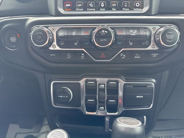2022 Jeep Gladiator Overland