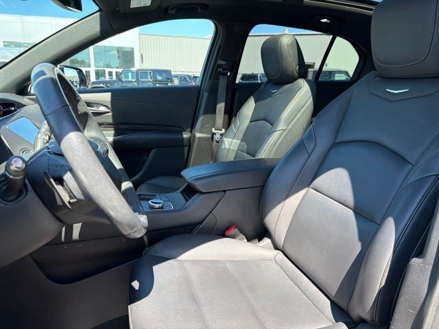 2022 Cadillac XT4 Sport