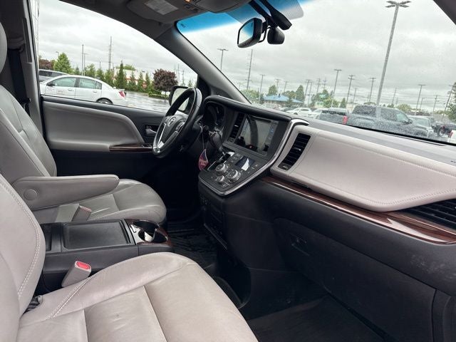 2017 Toyota Sienna Limited Premium 7 Passenger