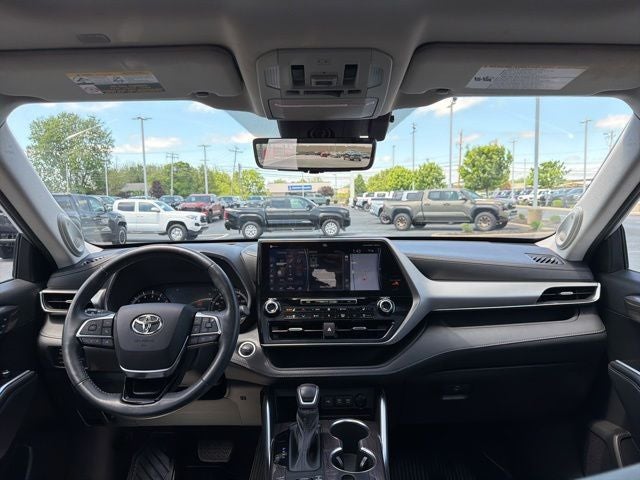 2021 Toyota Highlander Platinum