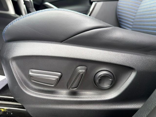 2024 Toyota Corolla Cross Hybrid XSE