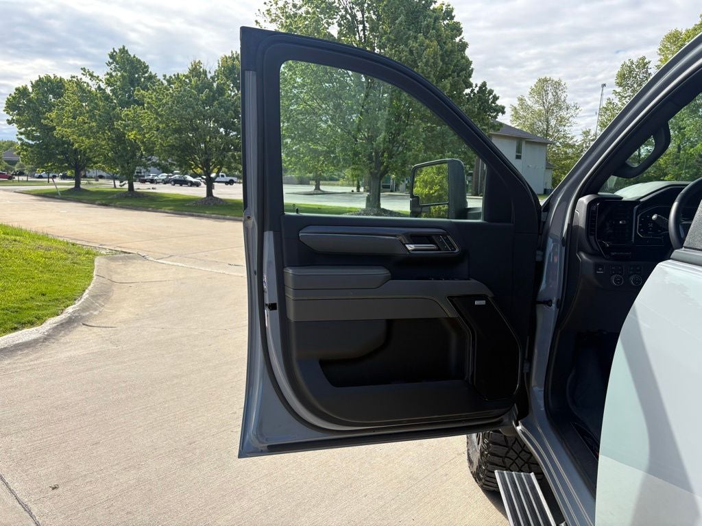 2024 Chevrolet Silverado 2500HD ZR2