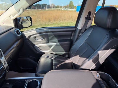 2017 Nissan Titan SL