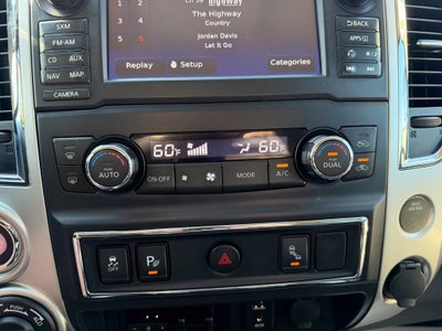 2017 Nissan Titan SL