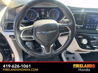 2017 Chrysler Pacifica Touring L Plus