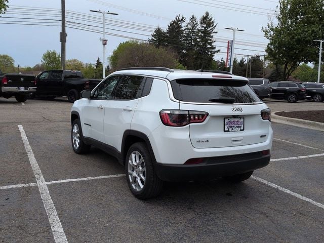 2024 Jeep Compass Latitude Lux