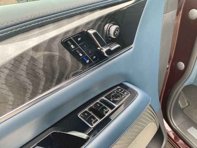 2025 Cadillac ESCALADE IQ Luxury 2