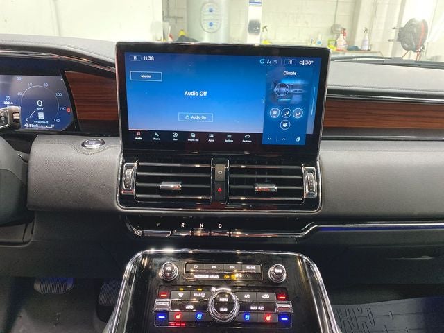 2024 Lincoln Navigator Premiere