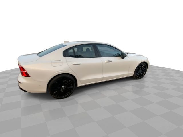 2023 Volvo S60 B5 Plus Black Edition