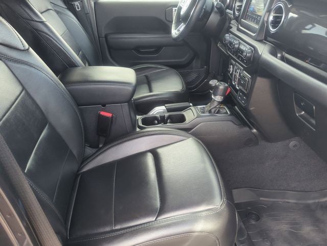 2021 Jeep Wrangler Unlimited Sahara Altitude