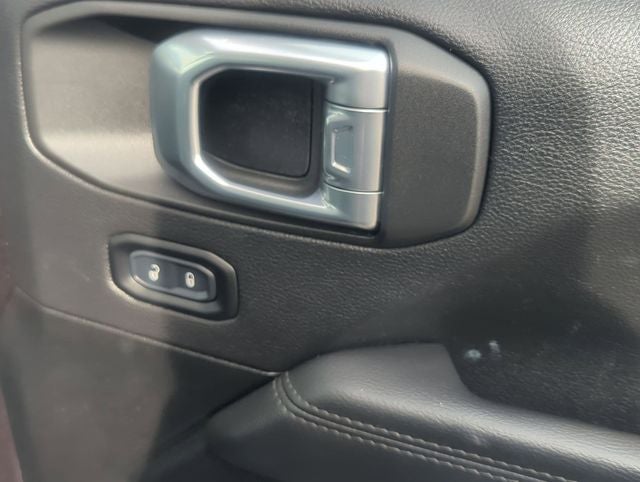 2021 Jeep Wrangler Unlimited Sahara Altitude