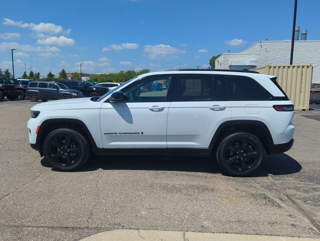 2023 Jeep Grand Cherokee Altitude 4x4