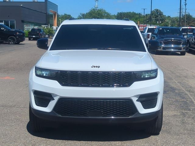2024 Jeep Grand Cherokee Altitude 4x4