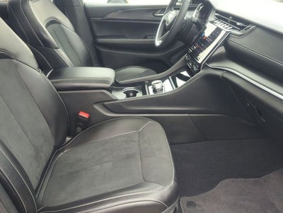 2025 Jeep Grand Cherokee L Altitude X 4x4