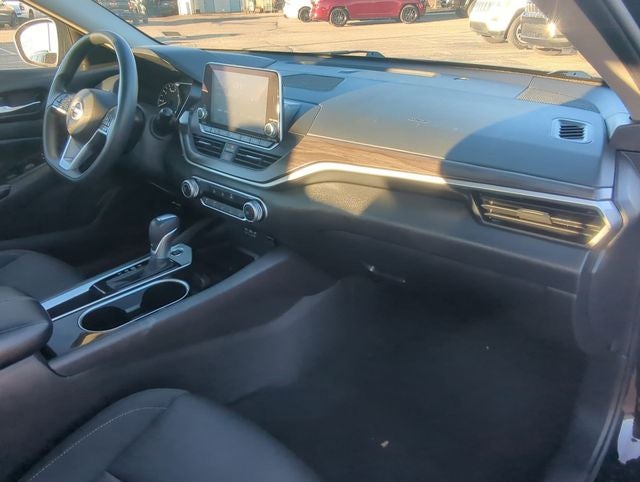 2024 Nissan Altima SV FWD
