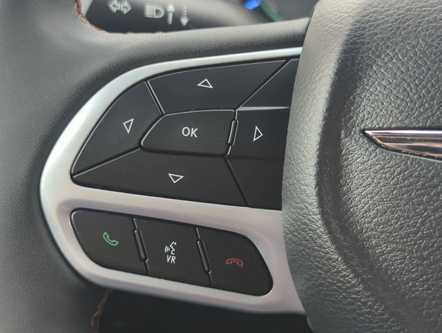 2024 Chrysler Pacifica Hybrid Pinnacle