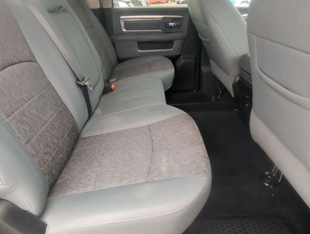 2017 RAM 1500 Big Horn Crew Cab 4x4 5'7' Box