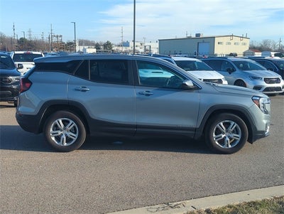 2024 GMC Terrain FWD SLE