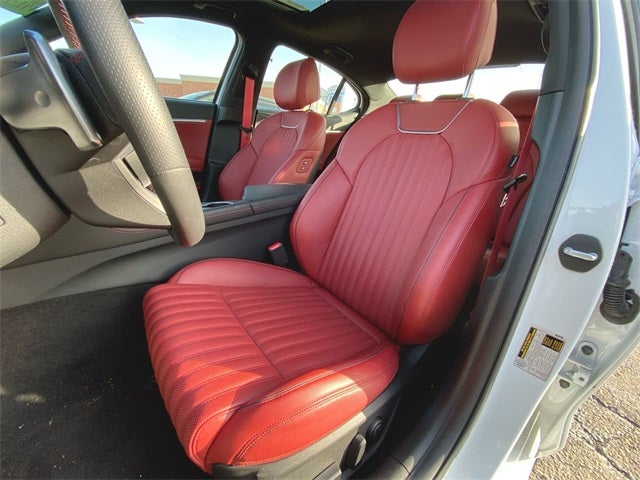 2024 Genesis G70 2.5T