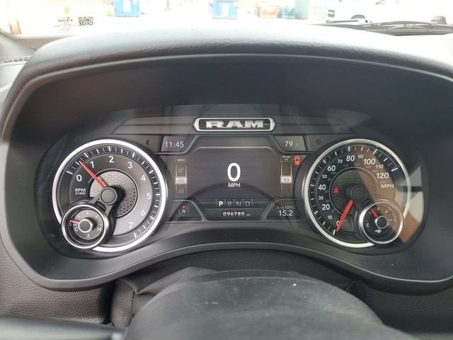 2020 RAM 1500 Big Horn Crew Cab 4x4 5'7" Box