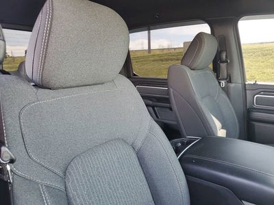 2020 RAM 1500 Big Horn Crew Cab 4x4 5'7" Box