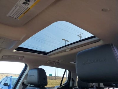 2021 GMC Acadia Denali