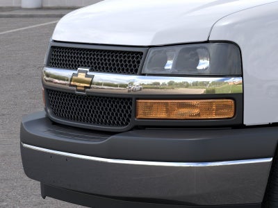 2027 Chevrolet Express Passenger LT